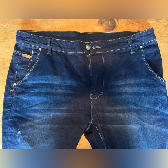 Fashion Denim Men’s Jeans - Picture 2 of 10